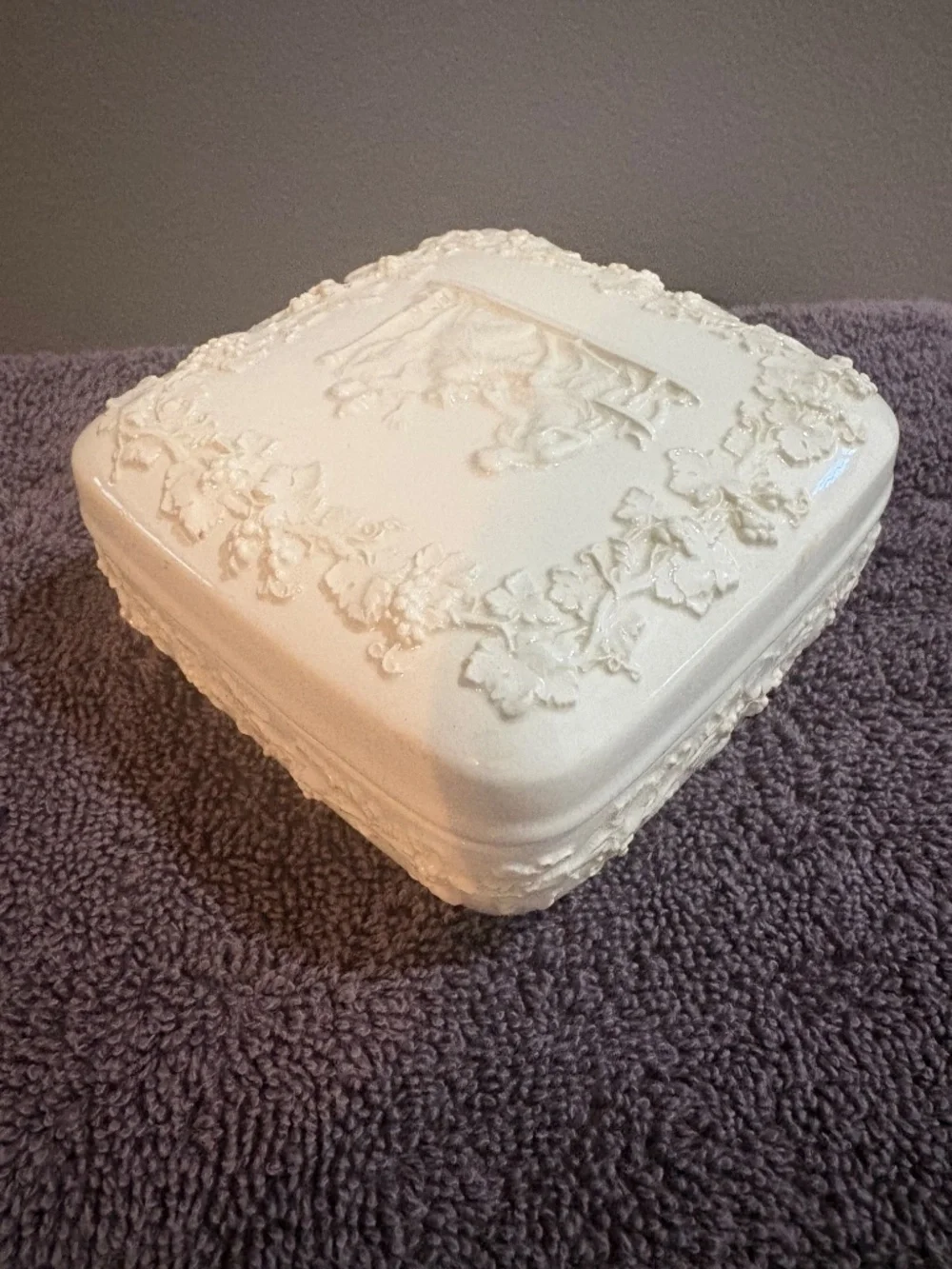 Wedgewood embossed Queensware trinket box, white creme on creme porcelain
